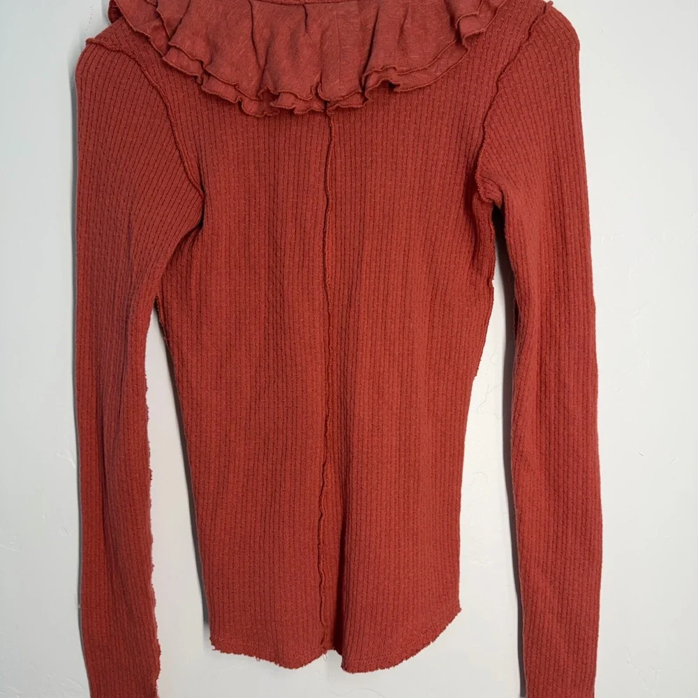 Free People Bennet Ruffles v Neck Slit Cuff Cute Long sleeve Thermal Top Small - Picture 11 of 11